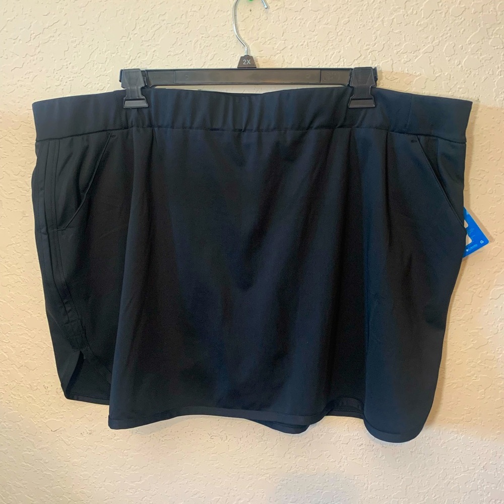 Columbia Women's Black Skort